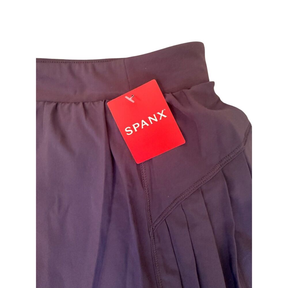 NWT Spanx The Get Moving Pleated Active Skort Dark Fig Purple Women’s Size Small - Picture 3 of 8